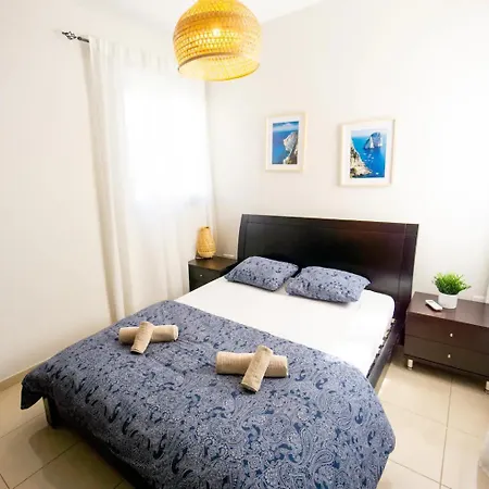 Apartment 2-bedroom With Pool Paphos